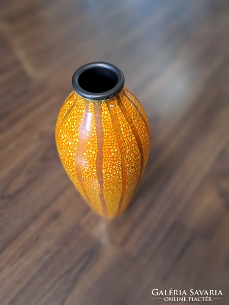 Ceramic vase 28 cm.