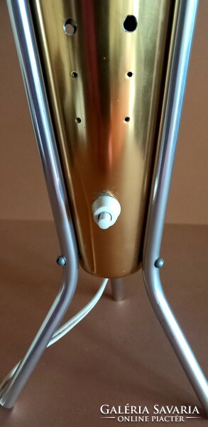 Tripod table ufo lamp 1960. Art deco design negotiable