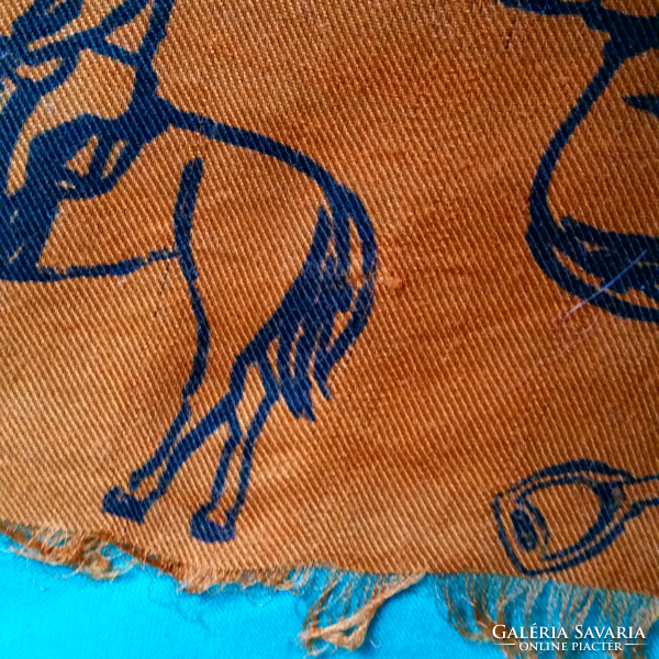 Barna női lovas puha rojtos sál, kendő 100 x 100 cm