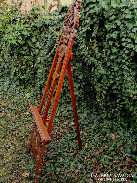 Baroque easel