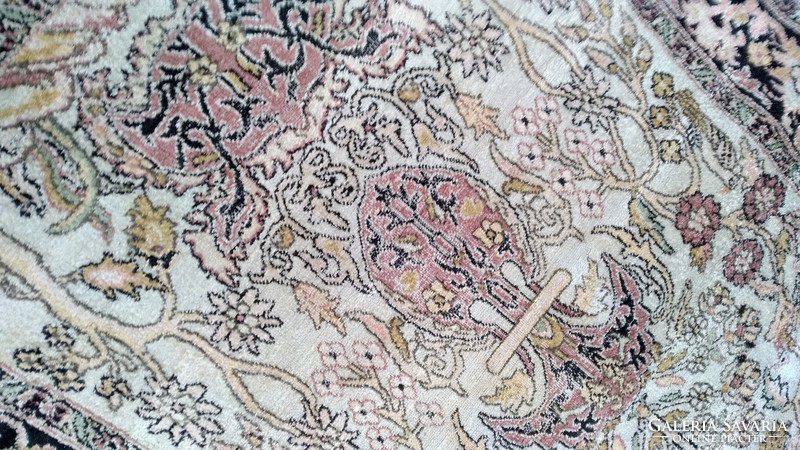 Silk carpet