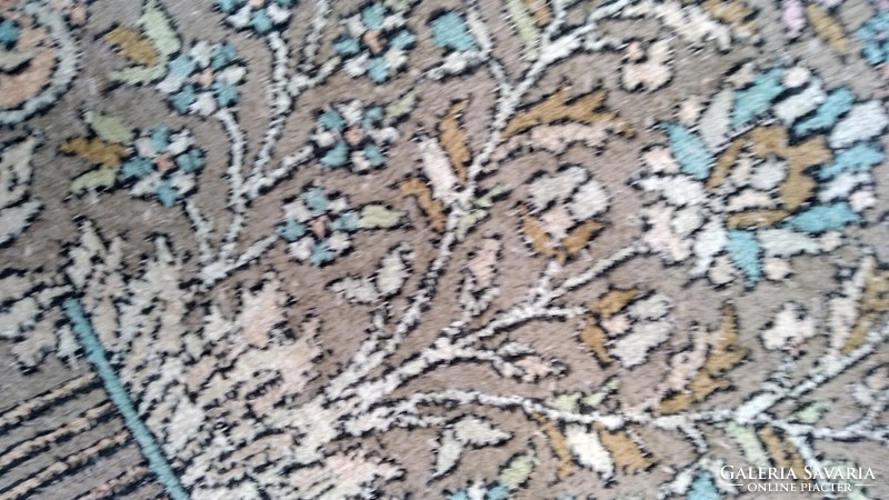 Silk carpet