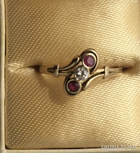 Art deco gold ring brilliant rubies case antique