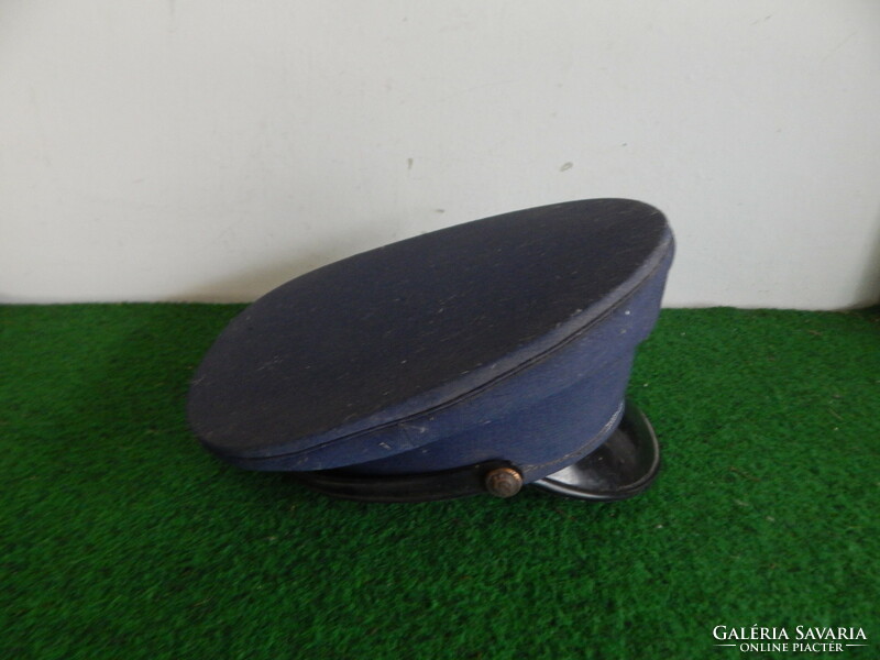 Retro police cap from the 50s in the condition shown in the picture, size 58, inner length, 20 cm.
