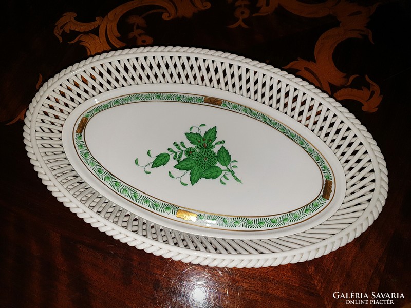 Herend green Apponyi woven basket / offering