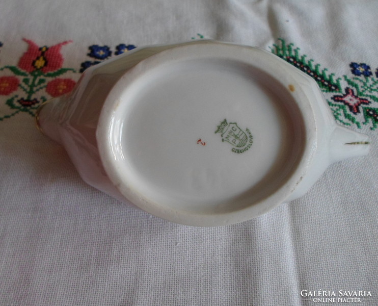 Czech porcelain, white sauce bowl with gold rim, sauce pourer 2. (Mcp, Czechoslovakia, Czechoslovakia)