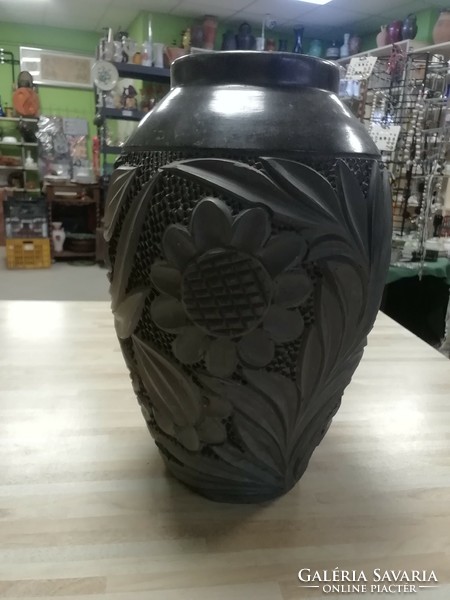 Retro black ceramic vase