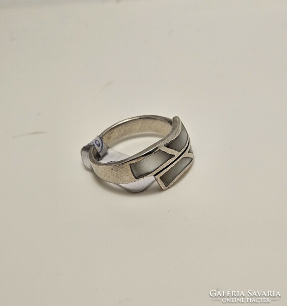 Silver ring with mother-of-pearl inlay