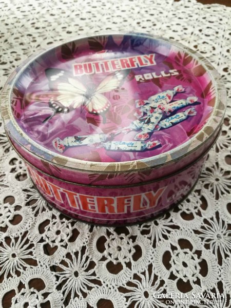 Retro round Chinese candy metal box butterfly