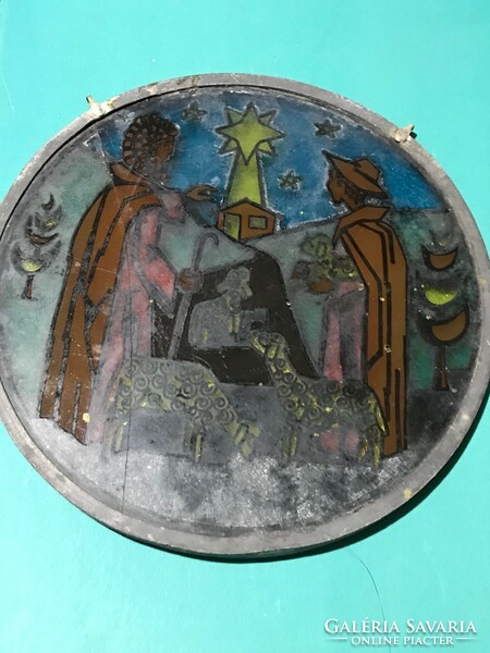 Enamel painted glass picture. Circular. Beautiful nativity scene, colorful. A little damaged, due to a hairline crack.