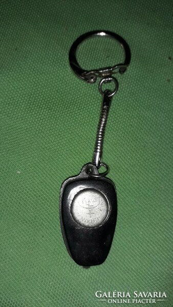 Retro advertising seagram's 100 pipers deluxe scotch whiskey key ring as shown in the pictures