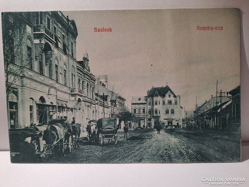 SZOLNOK SZAPÁRY UTCA