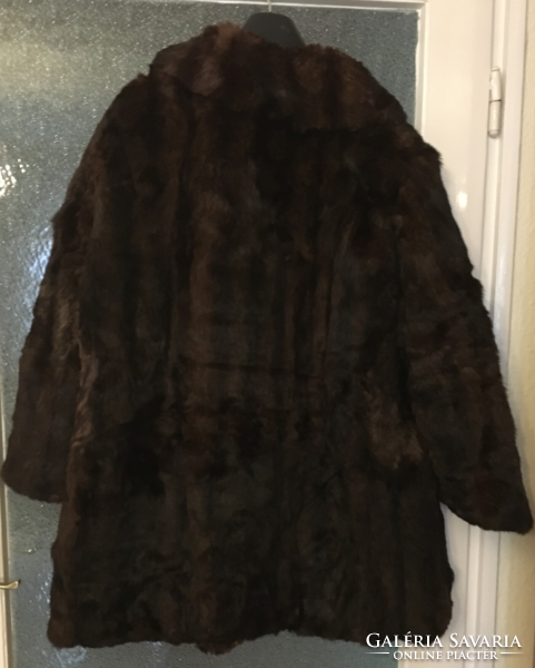 Retro women's fur coat with web berliner mode label