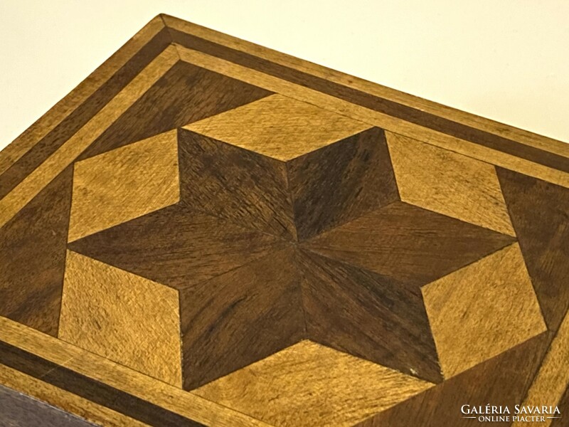 Inlaid wooden box decorated with a Judaic star of David