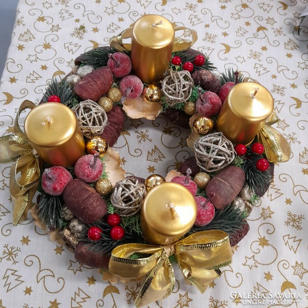 Advent wreath in gold color