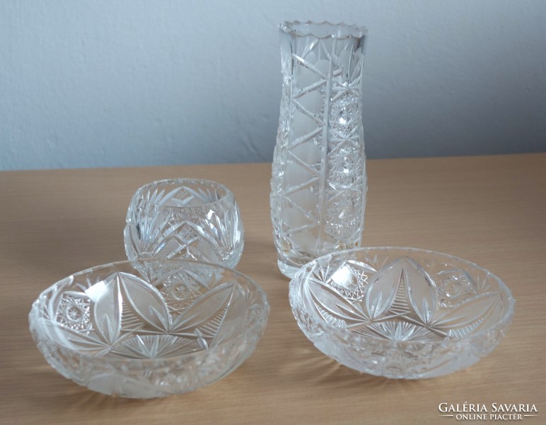 A very nice 4-piece Czech crystal ensemble at a favorable price