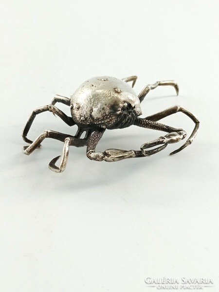 Rare silver spider crab, lifelike representation