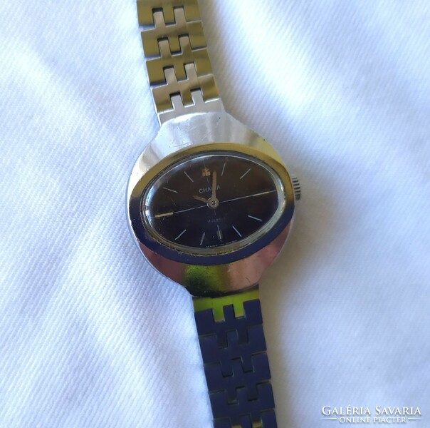 Retro women's chaika Soviet wristwatch for sale to collectors! Does not work!