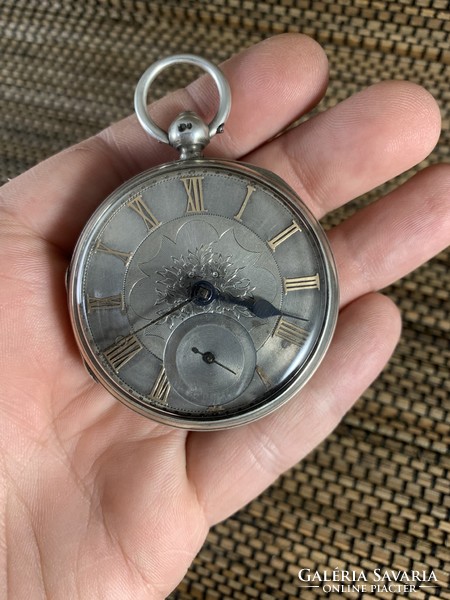 Beautiful chain pocket watch from the 1800s