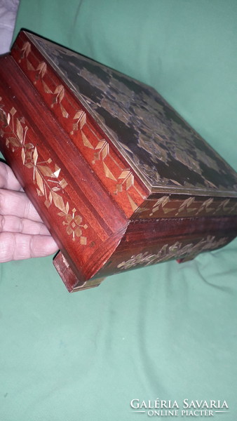 Antique beautiful inlaid lacquered Biedermeyer wooden gift box with legs 20 x 20 x 10 cm as shown in the pictures