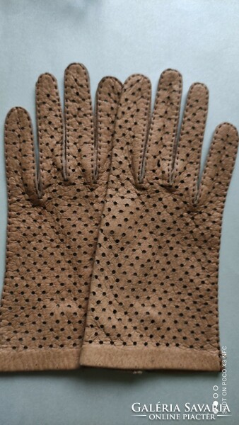 Vintage women's leather gloves unlined pure leather 2 pairs together brown black
