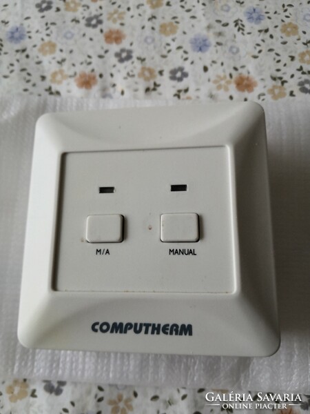 Wireless (radio frequency) programmable digital room thermostat for replacement