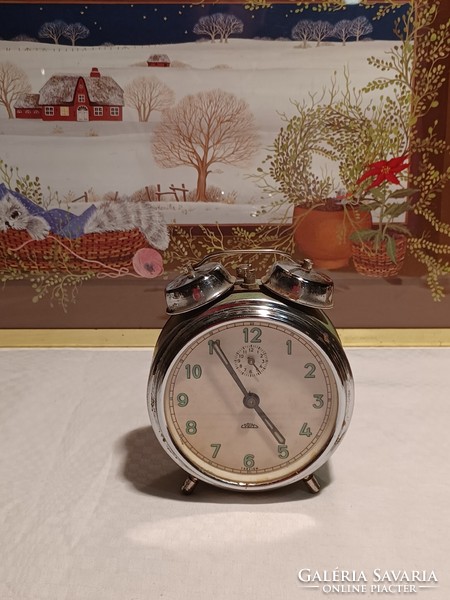 Old premium rattle clock