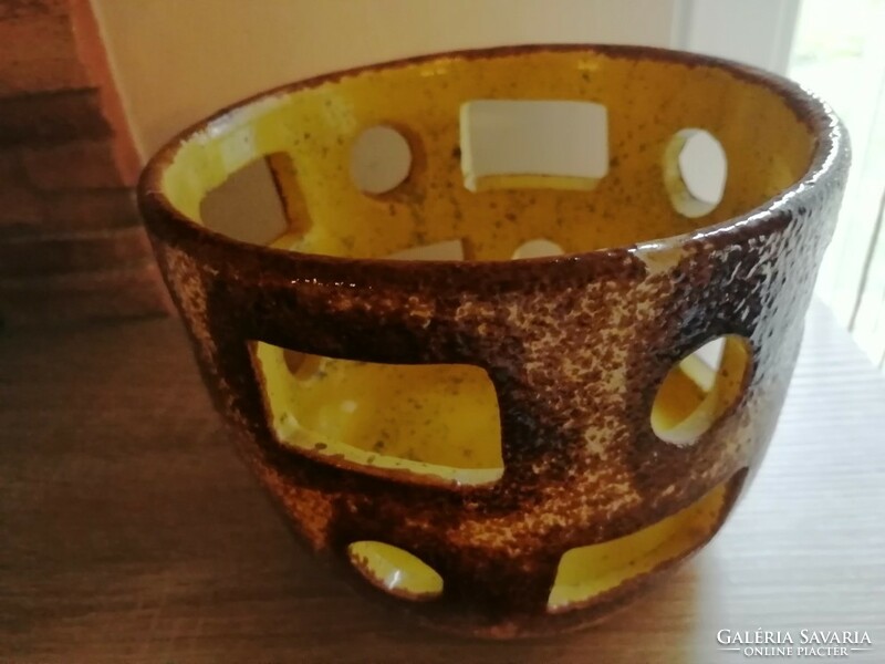 Retro ceramic glazed bowl