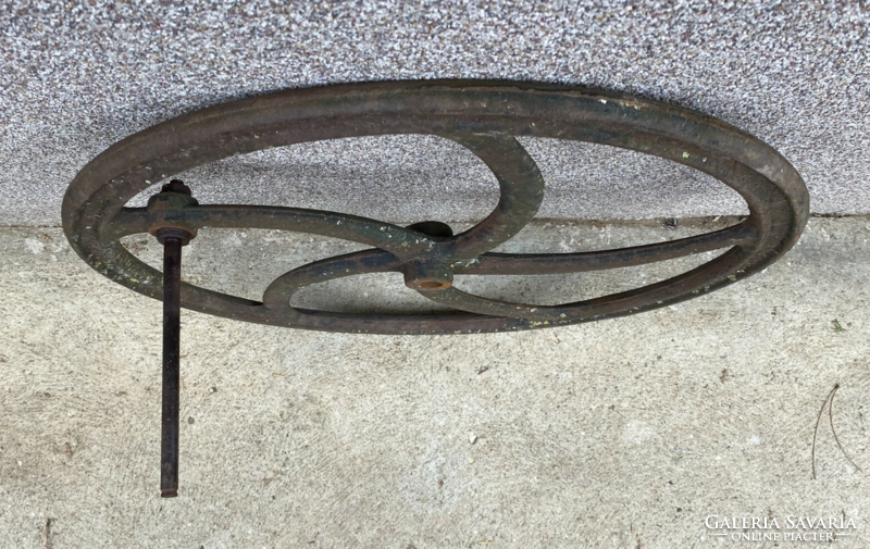 Öntöttvas kútkerék, daráló kerék, hajtókarral (66 cm, 13,5 kg)
