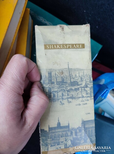 All works of Shakespeare 1-2.