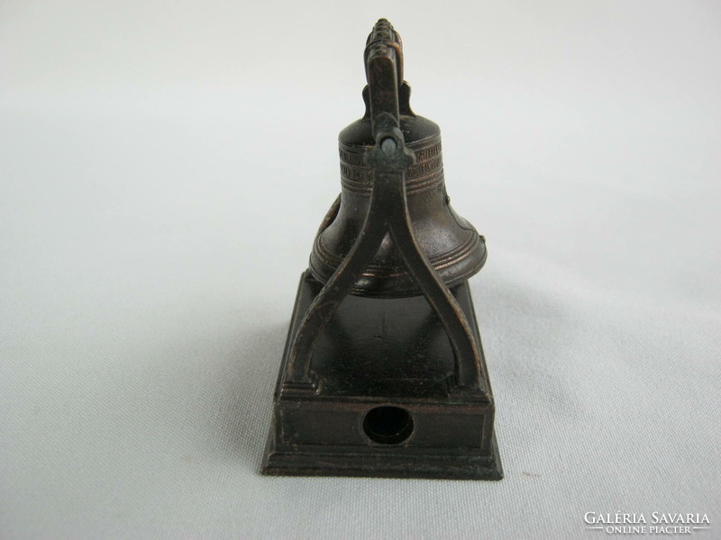 Bell-shaped metal sharpener