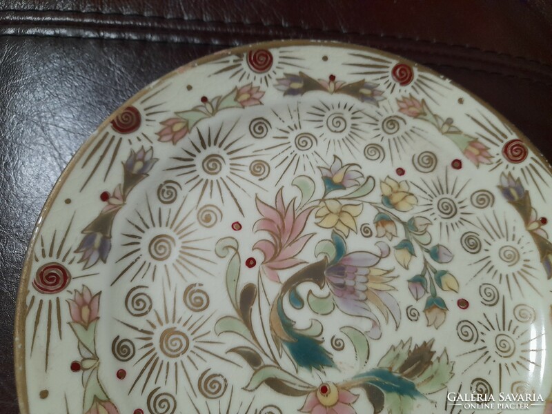 Zsolnay cake plate