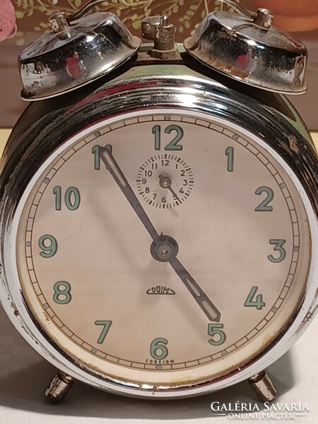 Old premium rattle clock