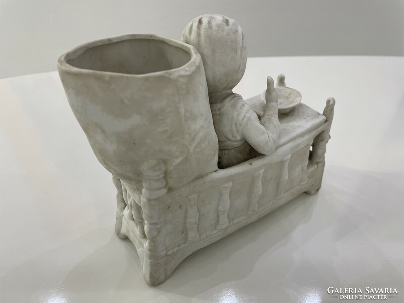 Antik biszkvit porcelán kerámia reggeliző kisfiú német osztrák