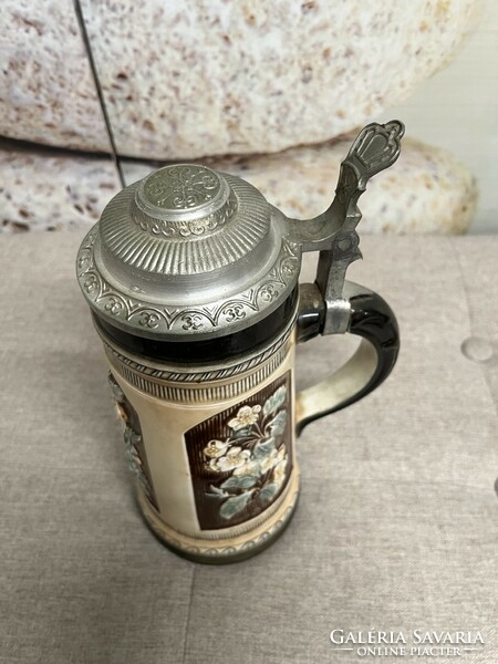 Sitzendorf German majolica tin jar with lid a66