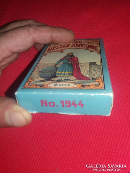 Antique piatnik with a 32-sheet French Tarot fortune teller card box for collectors according to the pictures