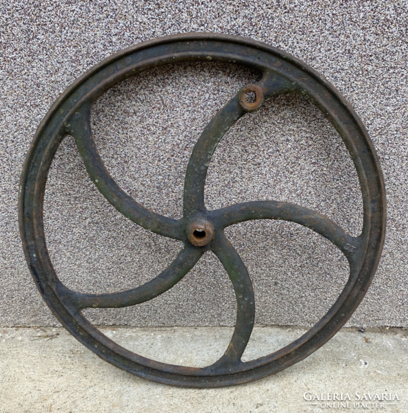 Cast iron well wheel, grinding wheel, with crank (66 cm, 13.5 kg)