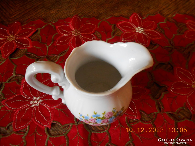 Zsolnay csokor mintás tejkiöntő, teás készlethez