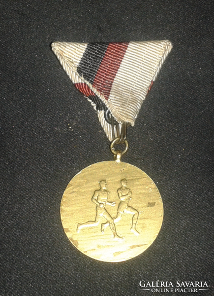 Rákosi kor sport érem/kitüntetés 1952 ( eredeti szalaggal )