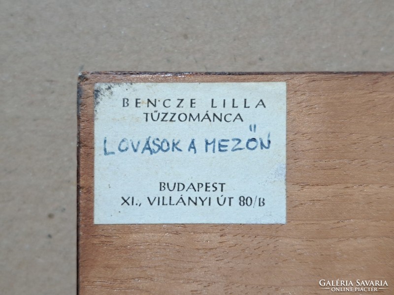 Bencze Lilla: Lovasok a mezőn - tűzzománc falikép, Iparművészeti Vállalat címkéjével