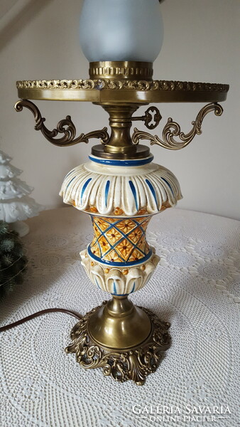 Beautifully crafted metal base, majolica table lamp, chandelier
