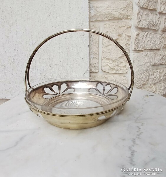 Szecessziós ezüstözött asztalközép kínàló eredeti üveggel.Àttört mintàs