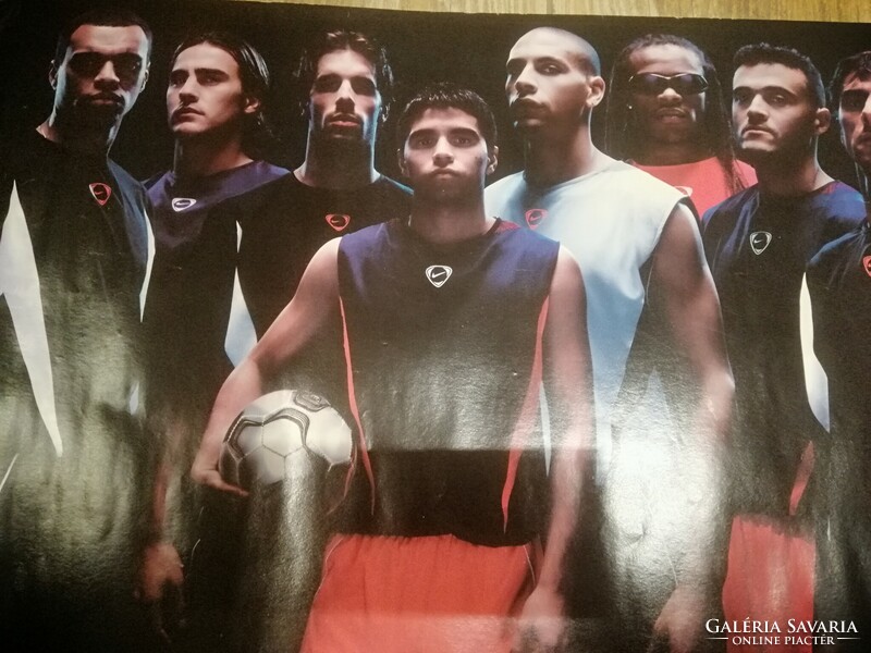 Nike scorpion ko cage advert original 2002 football poster 184 x 42 cm.