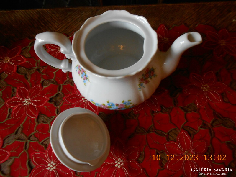 Zsolnay csokor mintás tea kiöntő