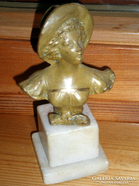 Art nouveau lady on marble base - bust - art&decoration