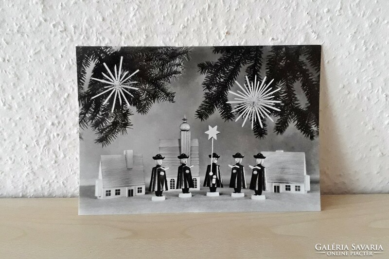 Retro karácsonyi képeslap az NDK-ból. Kórus. Postatiszta