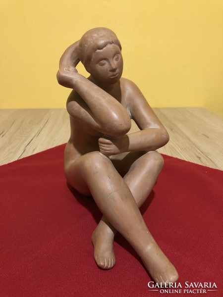 Terracotta statue / nude/