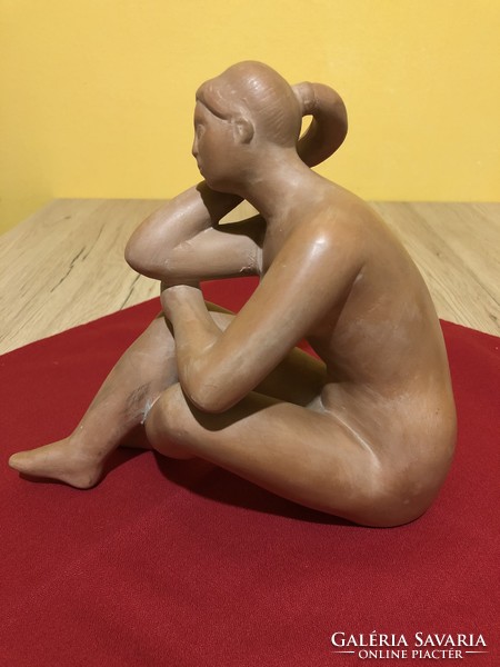 Terracotta statue / nude/