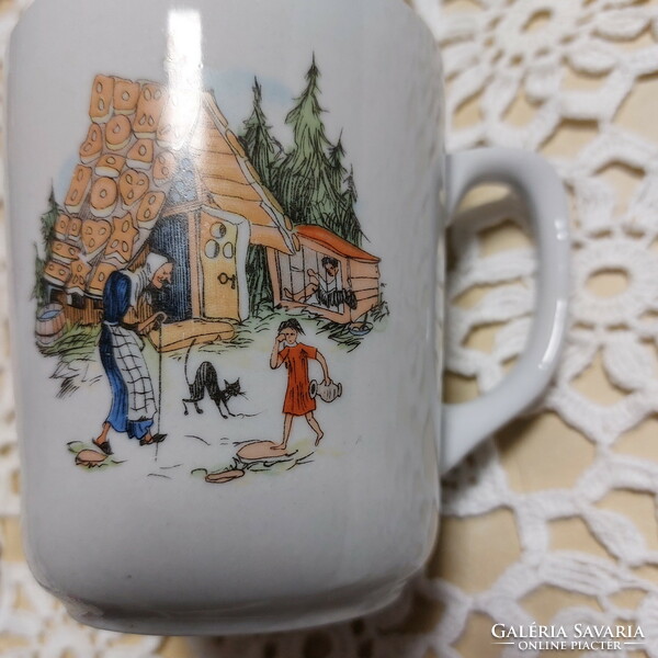 Antique Zsolnay story mug, Jancsi and Juliska, homemade gingerbread