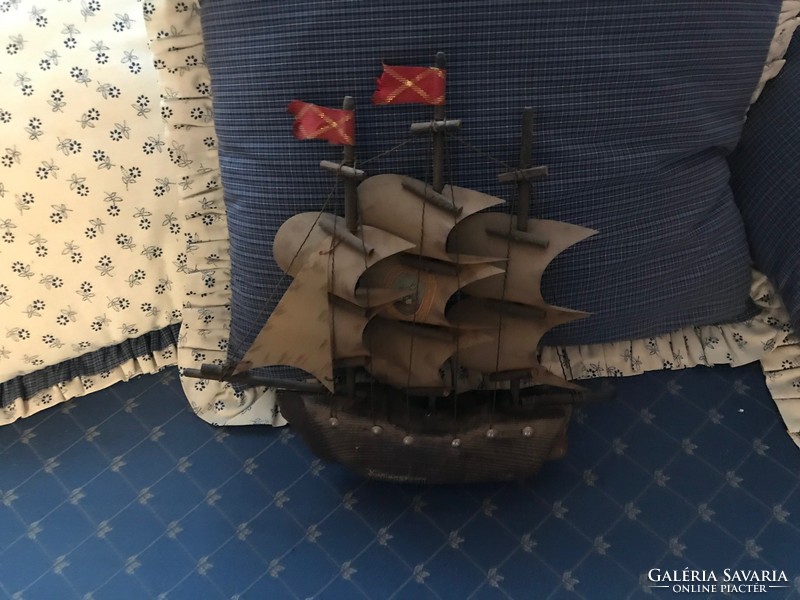 Sailing ship model, with Kühlungsborn inscription, xx.Szd. Second half. In brand new condition.